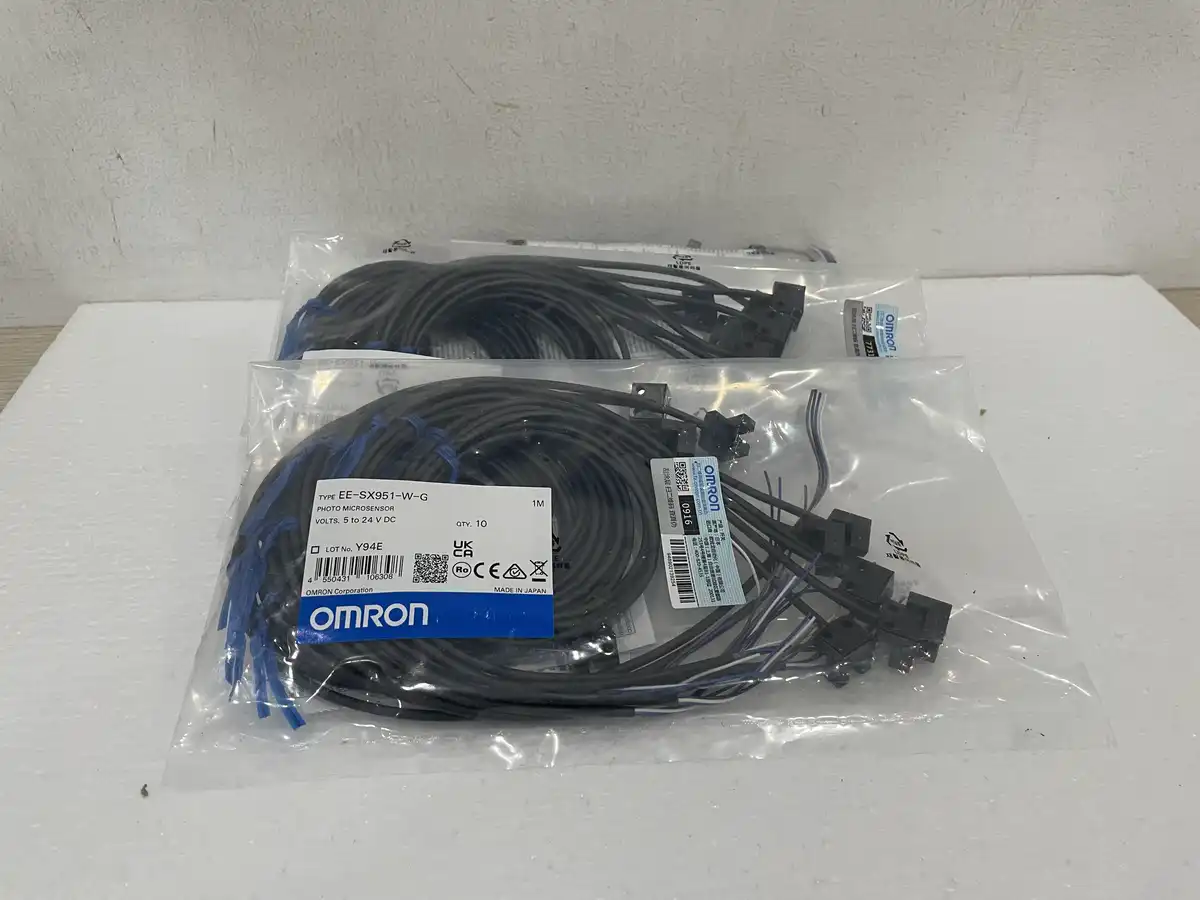 EE-SX951-W-G 1M